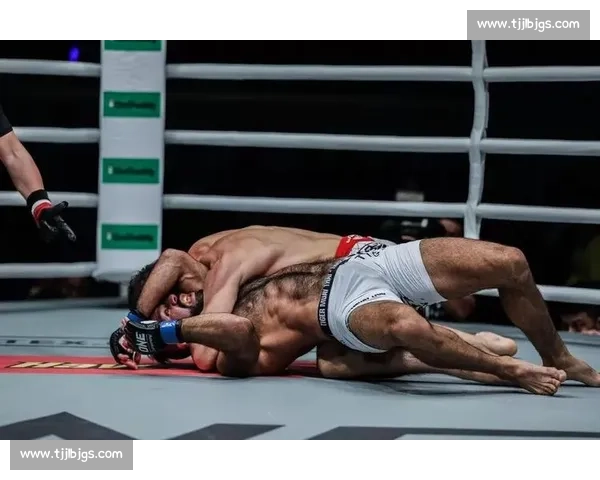 荷洛威对决奥尔多巅峰再战回顾两代羽量级王者恩怨史全面解读之战